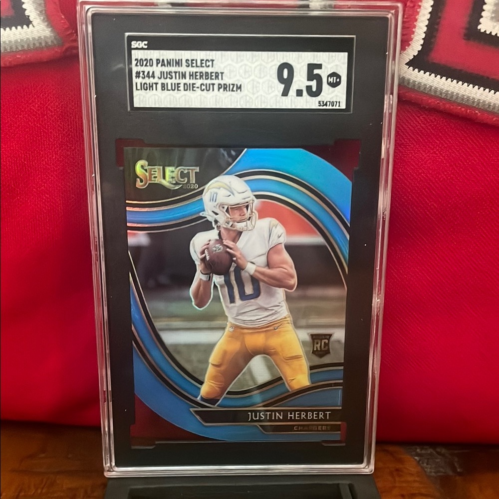2020 Panini Select Justin Herbert Light Blue Die-Cut Prizm Card